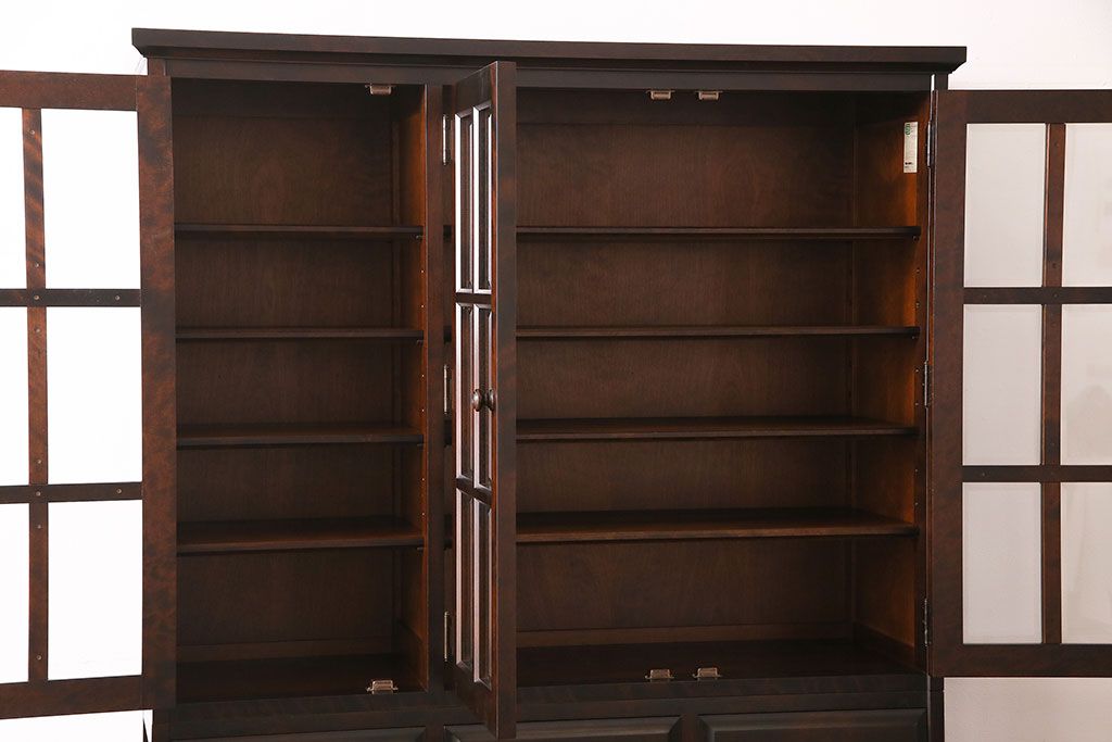 中古　美品　北海道民芸家具　HM165K　収納力抜群のシックな食器棚(カップボード、キャビネット)(定価約57万円)