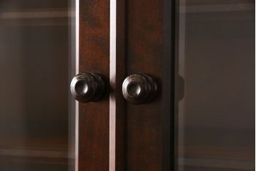 中古　美品　北海道民芸家具　HM165K　収納力抜群のシックな食器棚(カップボード、キャビネット)(定価約57万円)