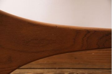 ヴィンテージ家具　北欧ビンテージ　G-plan(ジープラン)　　チーク材　ガラストップがおしゃれなコーヒーテーブル(センターテーブル)