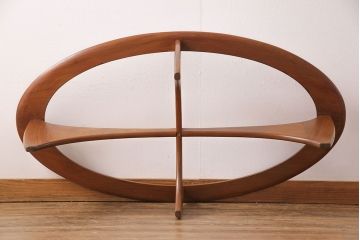 ヴィンテージ家具　北欧ビンテージ　G-plan(ジープラン)　　チーク材　ガラストップがおしゃれなコーヒーテーブル(センターテーブル)