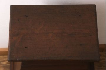 アンティーク雑貨　昭和レトロ　ヒノキ材　味わいのある雰囲気が魅力の踏み台(花台)