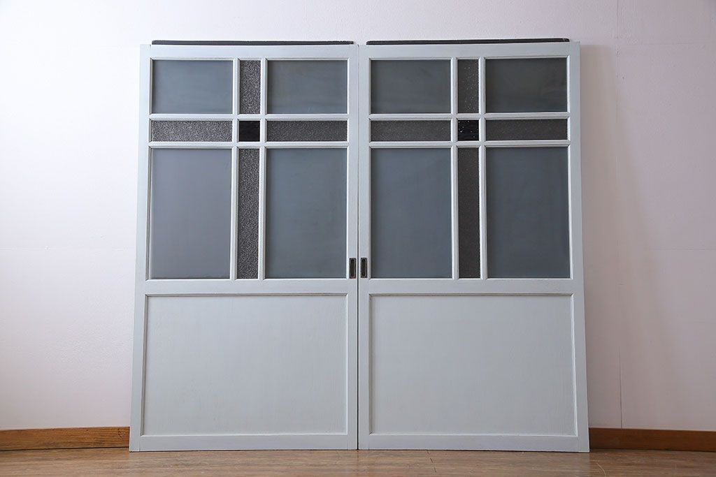 ペイント家具　色ガラス入り!十字の格子がおしゃれなガラス戸(引き戸、建具)(2枚組)