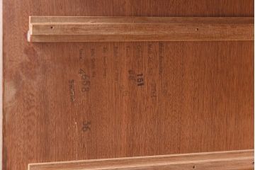 ヴィンテージ家具　北欧ビンテージ　チーク材　スタイリッシュなデザインのチェスト(引き出し・サイドチェスト)