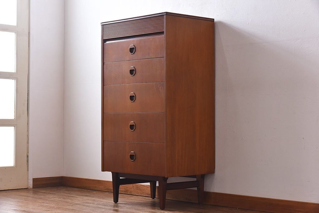 ヴィンテージ家具　北欧ビンテージ　チーク材　スタイリッシュなデザインのチェスト(引き出し・サイドチェスト)