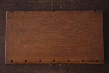 アンティーク雑貨　昭和レトロ　ナラ材の温かみのある質感が魅力の組み立て式ブックスタンド(本立て)