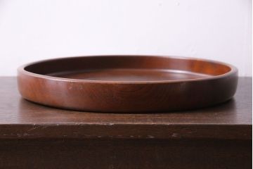 アンティーク雑貨　和製アンティーク　飴色の風合いが美しい丸盆(お盆、トレー)