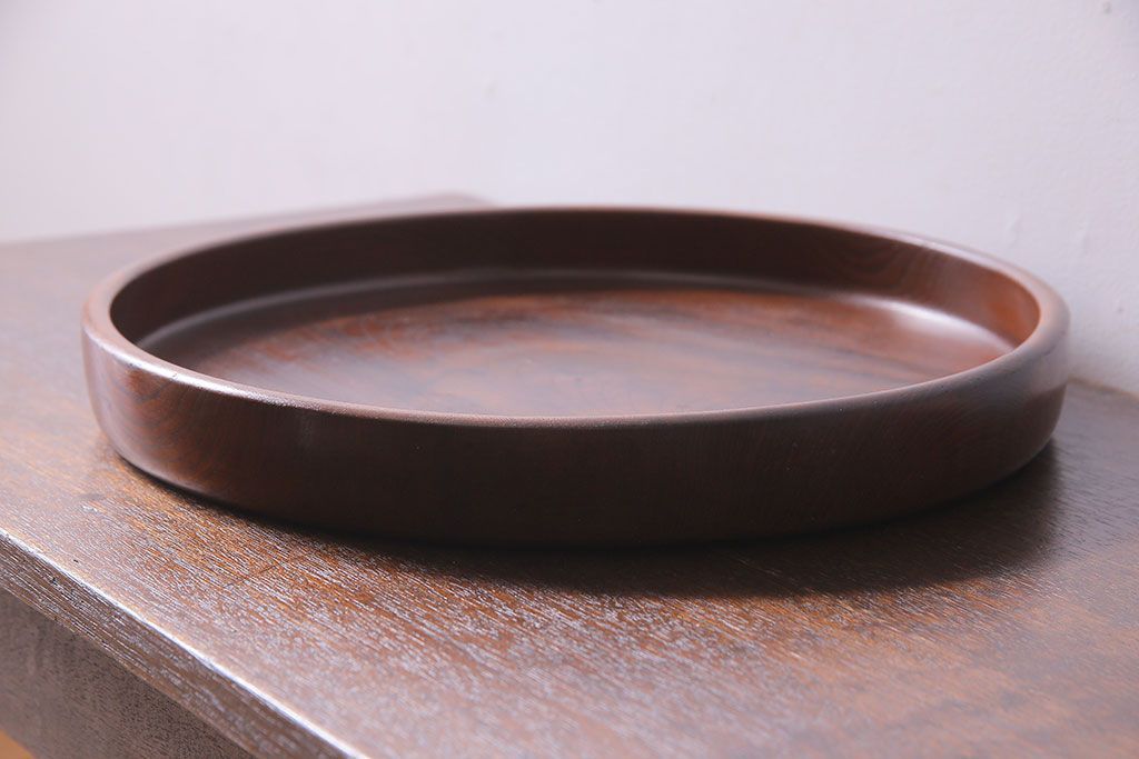 アンティーク雑貨　和製アンティーク　飴色の風合いが美しい丸盆(お盆、トレー)