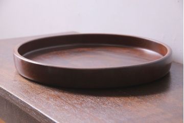 アンティーク雑貨　和製アンティーク　飴色の風合いが美しい丸盆(お盆、トレー)