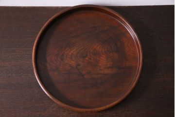 アンティーク雑貨　和製アンティーク　飴色の風合いが美しい丸盆(お盆、トレー)