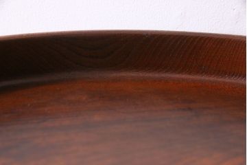 アンティーク雑貨　和製アンティーク　飴色の風合いが美しい丸盆(お盆、トレー)