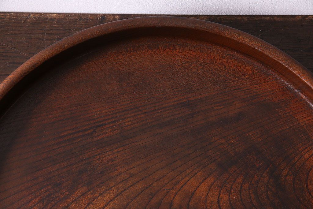 アンティーク雑貨　和製アンティーク　飴色の風合いが美しい丸盆(お盆、トレー)