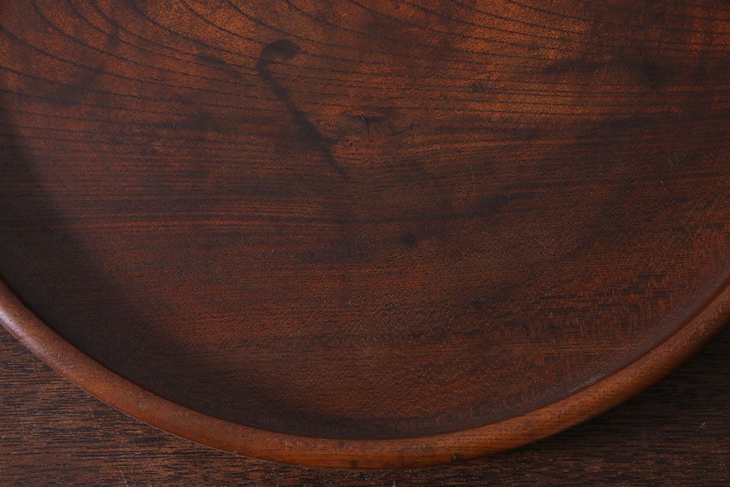 アンティーク雑貨　和製アンティーク　飴色の風合いが美しい丸盆(お盆、トレー)