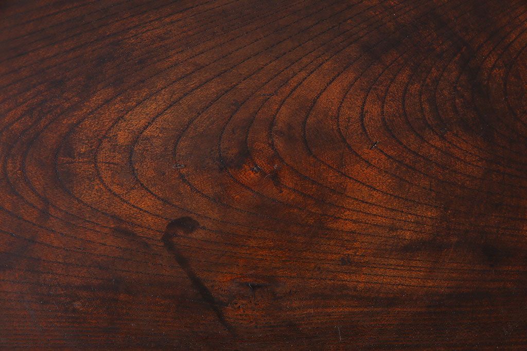 アンティーク雑貨　和製アンティーク　飴色の風合いが美しい丸盆(お盆、トレー)