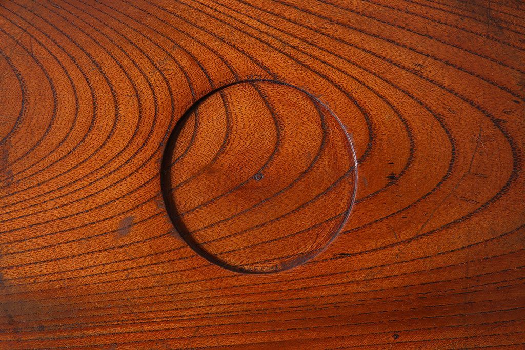 アンティーク雑貨　和製アンティーク　飴色の風合いが美しい丸盆(お盆、トレー)