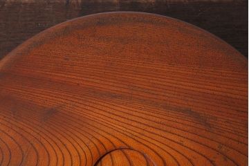 アンティーク雑貨　和製アンティーク　飴色の風合いが美しい丸盆(お盆、トレー)