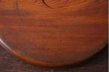 アンティーク雑貨　和製アンティーク　飴色の風合いが美しい丸盆(お盆、トレー)