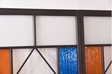 大正ロマン　色ガラス入り　レトロなデザインのガラス戸(引き戸、建具)4枚組