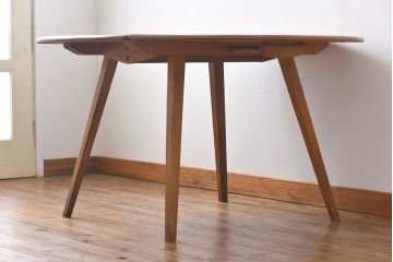 アンティーク家具　イギリスERCOL(アーコール)　シンプルなデザインのドロップリーフテーブル(エクステンションテーブル、ダイニングテーブル)
