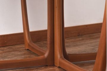ヴィンテージ家具　G-plan(ジープラン)　北欧ビンテージ　チーク材　珍しいデザインのドロップリーフテーブル(ダイニングテーブル)