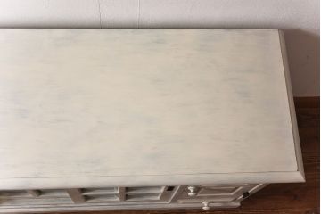 ペイント家具　ビンテージ　北海道民芸家具　HM135　アンティークカラーが魅力のサイドボード(サイドキャビネット、収納棚)