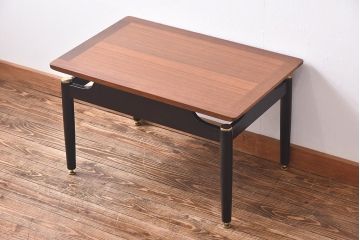 ヴィンテージ家具　G-plan(ジープラン)　北欧ビンテージ　チーク材　BBシリーズ　スタイリッシュなサイドテーブル(コーヒーテーブル)