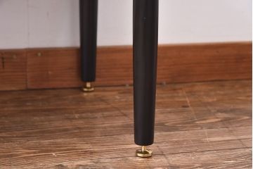 ヴィンテージ家具　G-plan(ジープラン)　北欧ビンテージ　チーク材　BBシリーズ　スタイリッシュなサイドテーブル(コーヒーテーブル)