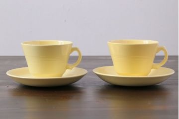 イギリスビンテージ　Woods ware(ウッズウエア)　Jasmine(ジャスミン)　レトロなカップ&ソーサー2客セット