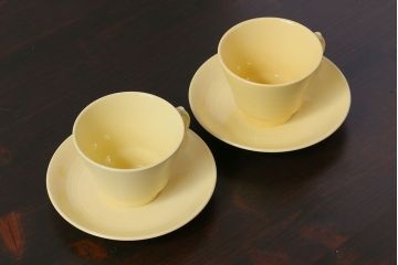 イギリスビンテージ　Woods ware(ウッズウエア)　Jasmine(ジャスミン)　レトロなカップ&ソーサー2客セット