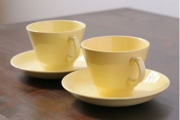 イギリスビンテージ　Woods ware(ウッズウエア)　Jasmine(ジャスミン)　レトロなカップ&ソーサー2客セット