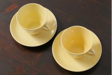 イギリスビンテージ　Woods ware(ウッズウエア)　Jasmine(ジャスミン)　レトロなカップ&ソーサー2客セット