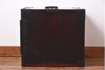 アンティーク家具　古民具　ケヤキ材　重厚な佇まいが魅力的な明治期の船箪笥(掛硯型、懸硯型、舟箪笥、タンス)(小)