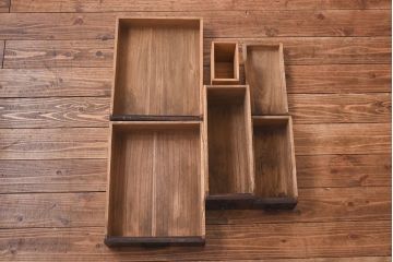 アンティーク家具　古民具　ケヤキ材　重厚な佇まいが魅力的な明治期の船箪笥(掛硯型、懸硯型、舟箪笥、タンス)(小)