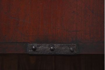 アンティーク家具　古民具　ケヤキ材　重厚な佇まいが魅力的な明治期の船箪笥(掛硯型、懸硯型、舟箪笥、タンス)(小)