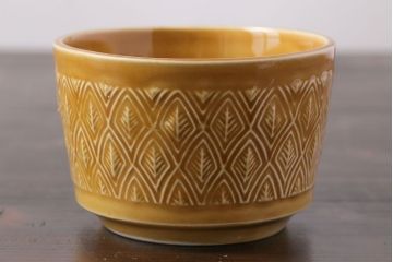 アンティーク雑貨　イギリスビンテージ　Staffordshire Potteries Ltd(スタッフォードシャーポタリー)　スープカップ&ソーサー(スープボウル)1客