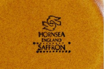 アンティーク雑貨　イギリスビンテージ　HORNSEA(ホーンジー)　Saffron(サフラン)　レトロでかわいらしいトリオ1客