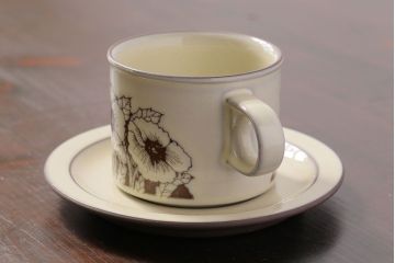 アンティーク雑貨　イギリスビンテージ　HORNSEA(ホーンジー)　Cornrose(コーンローズ)　カップ&ソーサー1客
