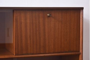 北欧家具　G-PLAN(ジープラン)　BBシリーズ(Black&Brass)のキャビネット(収納棚、サイドキャビネット)
