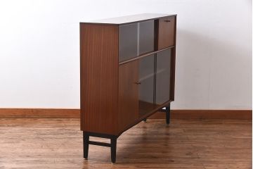 北欧家具　G-PLAN(ジープラン)　BBシリーズ(Black&Brass)のキャビネット(収納棚、サイドキャビネット)