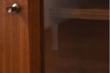 北欧家具　G-PLAN(ジープラン)　BBシリーズ(Black&Brass)のキャビネット(収納棚、サイドキャビネット)