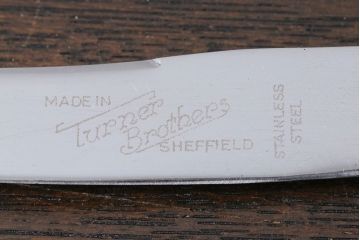 アンティーク雑貨　イギリスビンテージ　SHEFFIELD(シェフィールド)　様々な食器と馴染みやすいバターナイフ6本セット