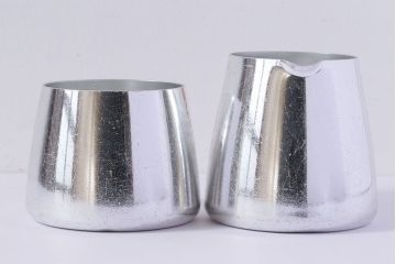 アンティーク雑貨　イギリス　SONA　木製の取っ手が可愛らしいミルクジャグ&シュガーポットセット(クリーマー、シュガーボウル)