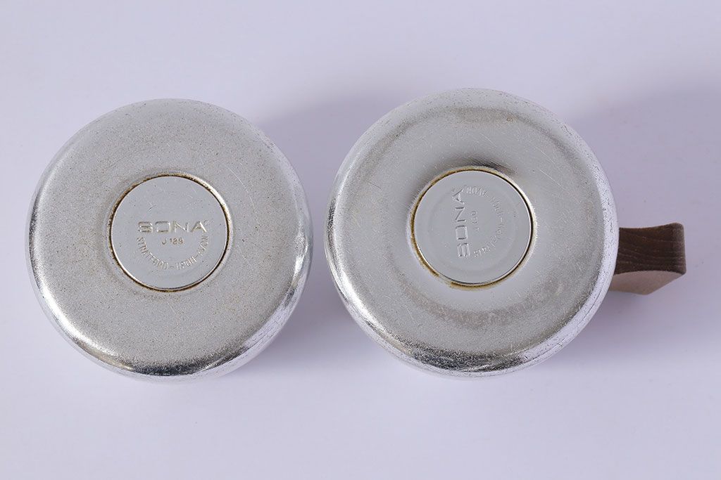 アンティーク雑貨　イギリス　SONA　木製の取っ手が可愛らしいミルクジャグ&シュガーポットセット(クリーマー、シュガーボウル)