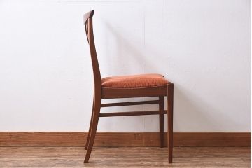 北欧家具　G-PLAN(ジープラン)　洗練された雰囲気のダイニングチェア(椅子)(1)