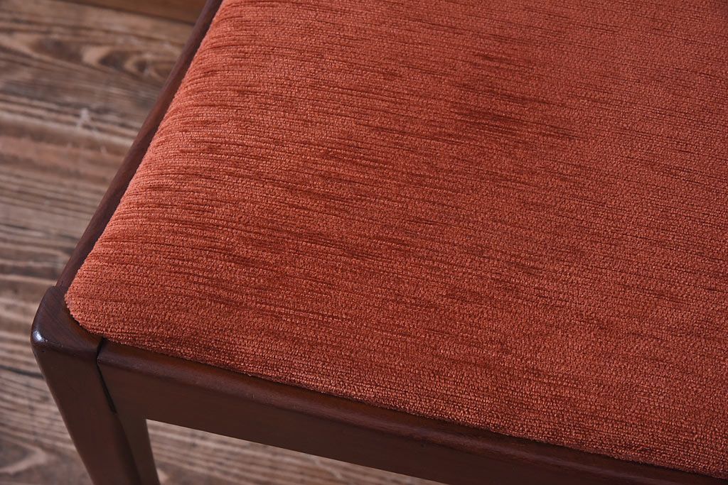 北欧家具　G-PLAN(ジープラン)　洗練された雰囲気のダイニングチェア(椅子)(1)