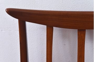 北欧家具　G-PLAN(ジープラン)　洗練された雰囲気のダイニングチェア(椅子)(2)