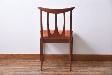 北欧家具　G-PLAN(ジープラン)　洗練された雰囲気のダイニングチェア(椅子)(2)