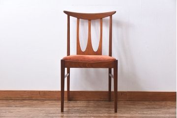 北欧家具　G-PLAN(ジープラン)　洗練された雰囲気のダイニングチェア(椅子)(2)