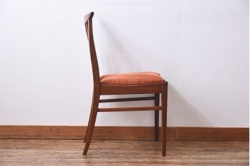 北欧家具　G-PLAN(ジープラン)　洗練された雰囲気のダイニングチェア(椅子)(2)