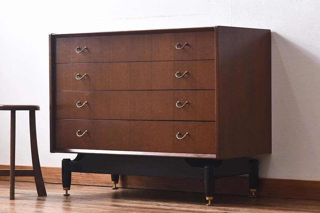 ヴィンテージ家具 北欧ビンテージ G-PLAN(ジープラン) BBシリーズ サイドボード(サイドチェスト、引き出し)