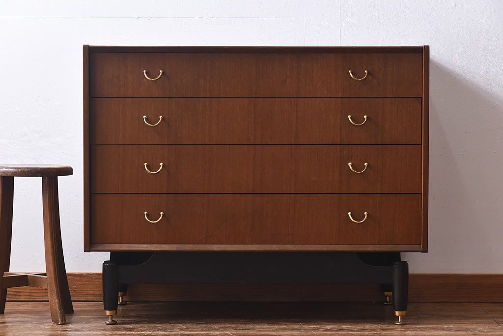 ヴィンテージ家具 北欧ビンテージ G-PLAN(ジープラン) BBシリーズ サイドボード(サイドチェスト、引き出し)